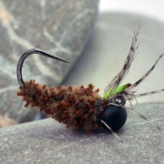How-to-tie-the-Chewing-Gum-Peeping-Caddis