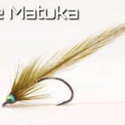 Olive-Matuka-Streamer-flue-til-aaen-kysten-soeen